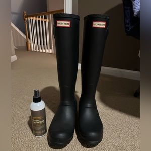 BRAND NEW HUNTER BOOTS